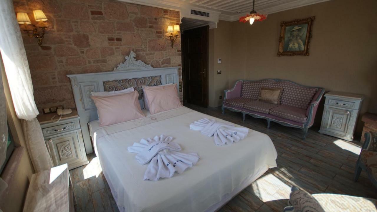 Hotel Fikretbey Konagi Ayvalı Exterior foto